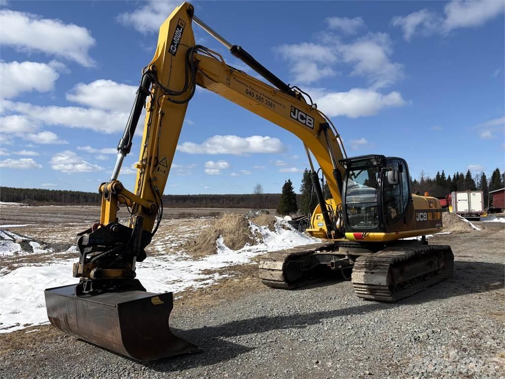 JCB JS210LC Pelle sur chenilles