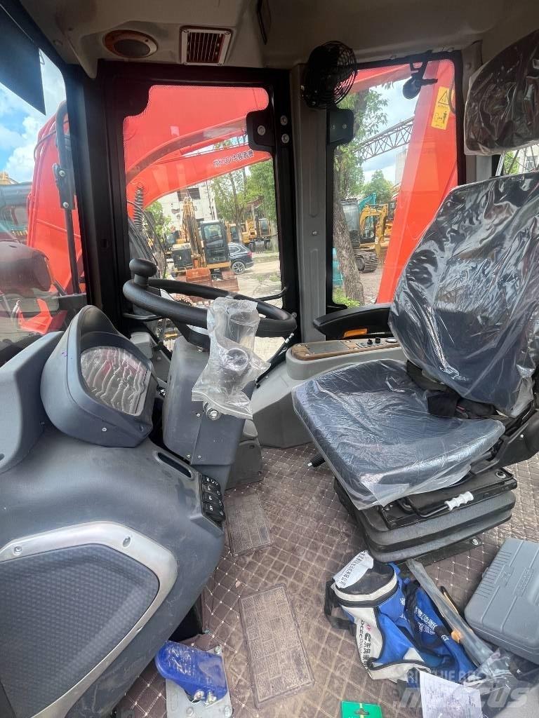 CAT 420 F Tractopelle