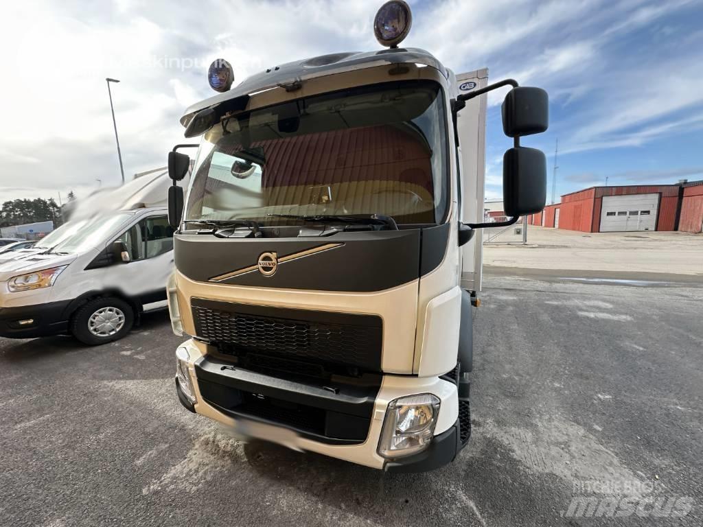 Volvo FL 210 Camion Fourgon