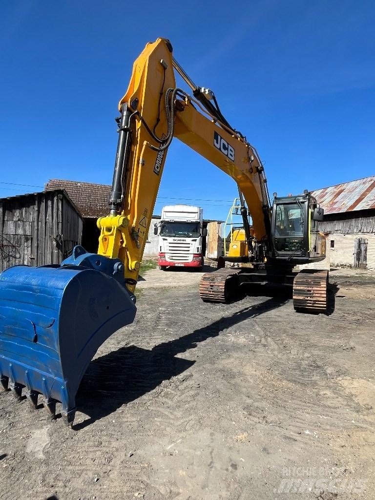 JCB JS 220 LC Pelle sur chenilles