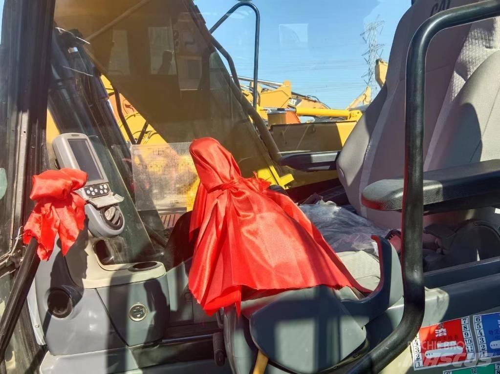 CAT 313D2GC Pelle sur chenilles