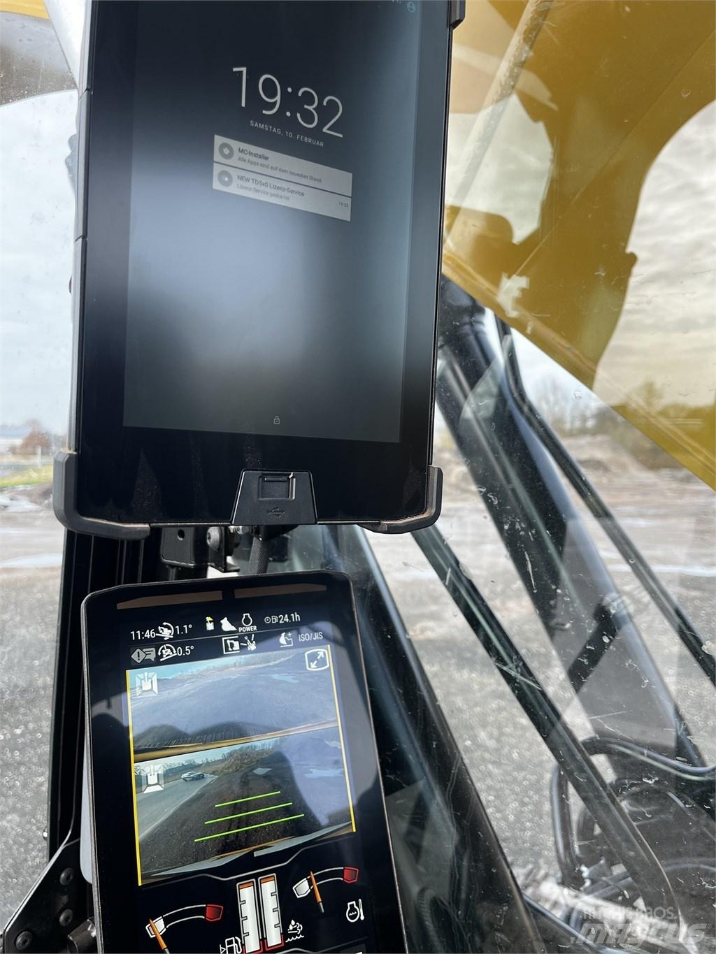 CAT 320 Pelle sur chenilles