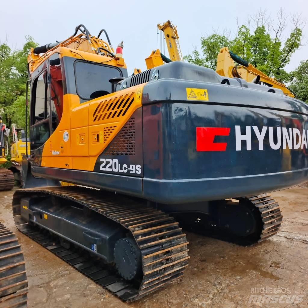 Hyundai 220lc-9s Pelle sur chenilles