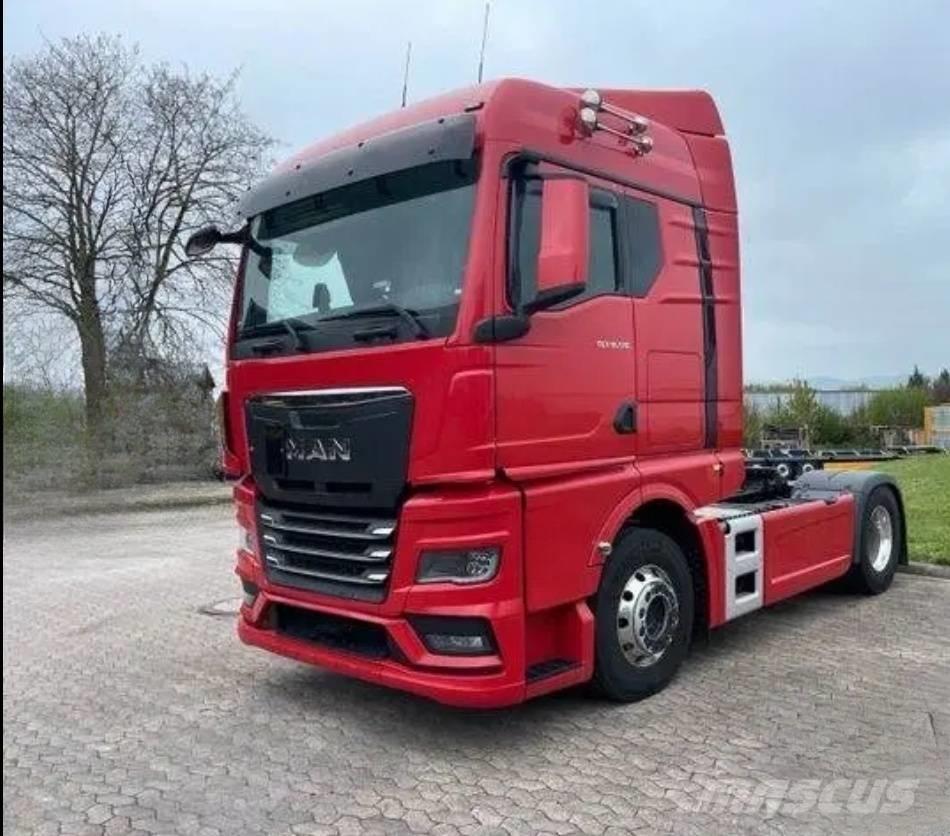 Shacman truck head Remorque benne