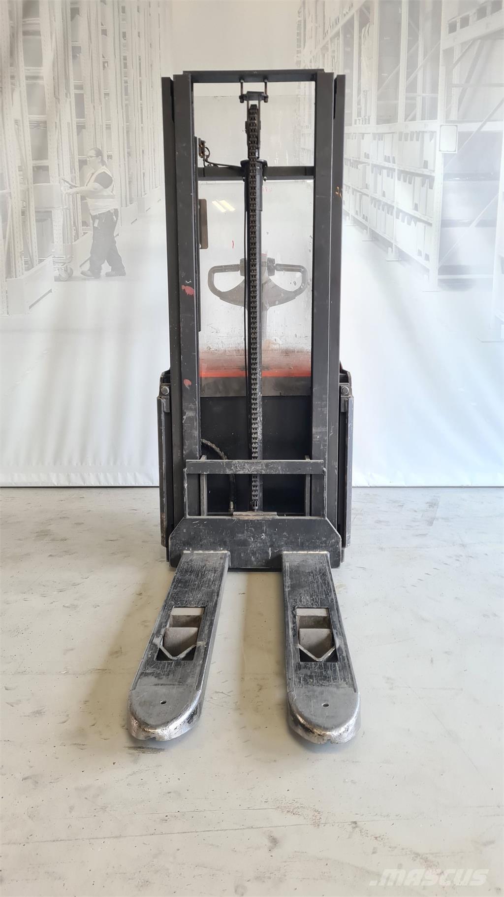 Toyota SWE120 Gerbeurs Automoteurs