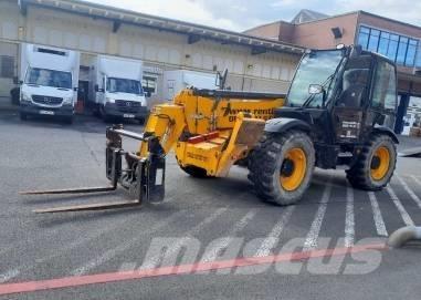 JCB 540-140 Chariot télescopique