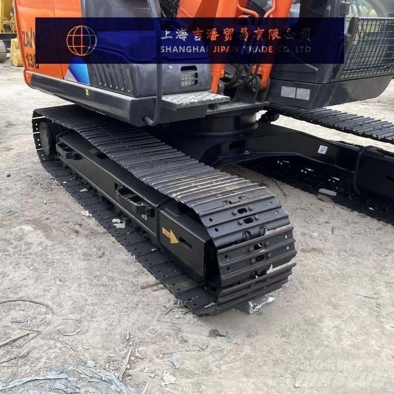 Hitachi ZX 130 Pelle sur chenilles