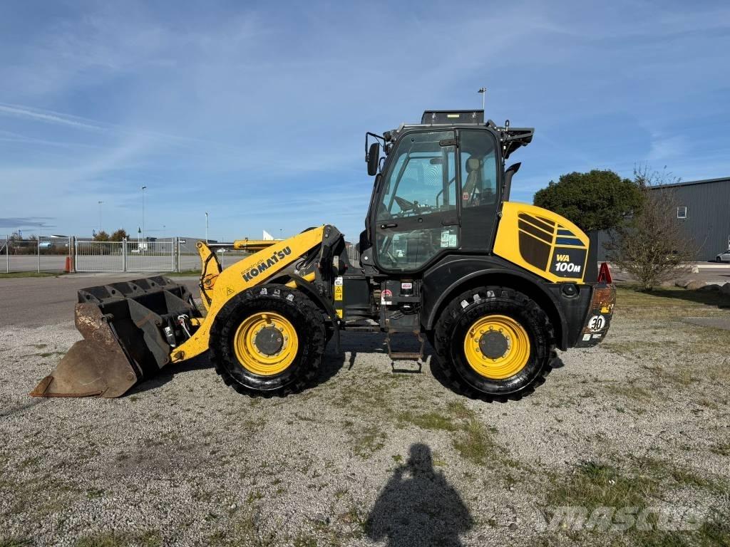 Komatsu WA 100M-7 Chargeuse sur pneus