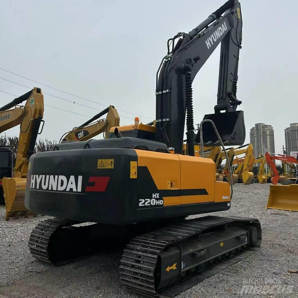Hyundai 220VS Pelle sur chenilles