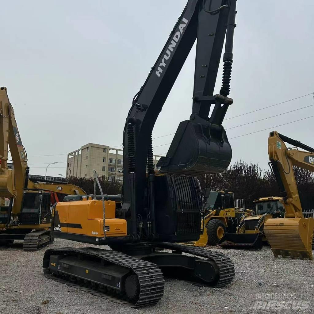 Hyundai 220VS Pelle sur chenilles
