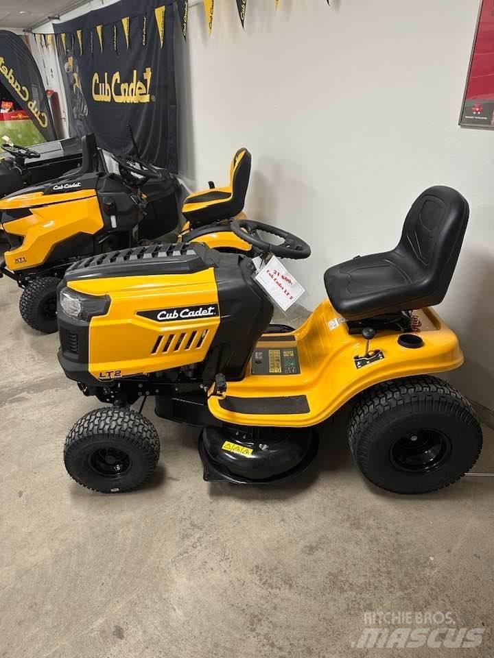 Cub Cadet LT 2 NS92 Tondeuses montées
