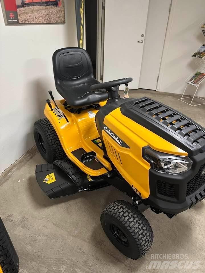 Cub Cadet LT 2 NS92 Tondeuses montées