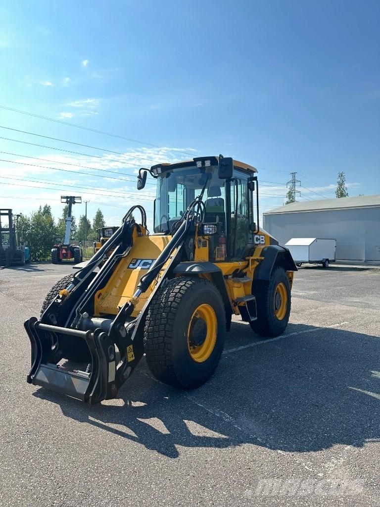JCB 417 HT Chargeuse sur pneus