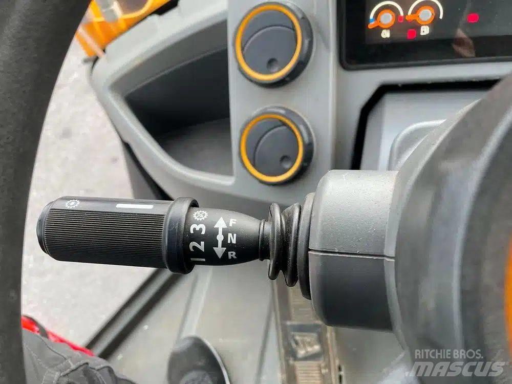 JCB 417 HT Chargeuse sur pneus