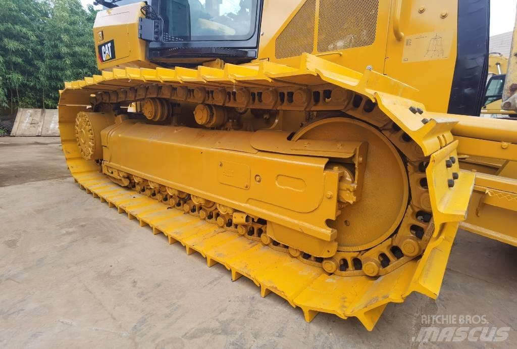 CAT D 5 K Bouteurs sur chenilles