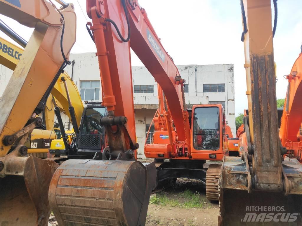 Doosan DH 215-9 Pelle sur chenilles