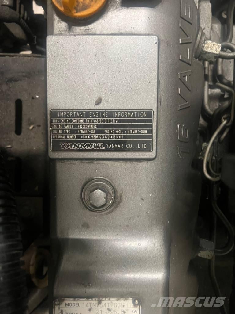 Yanmar 4TNV84T-GGEH Mini pelle < 7t