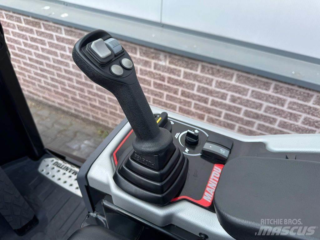 Manitou MLA 5-50 Chargeuse sur pneus