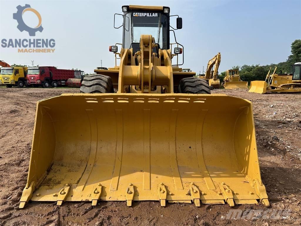 CAT 966F Chargeuse sur pneus