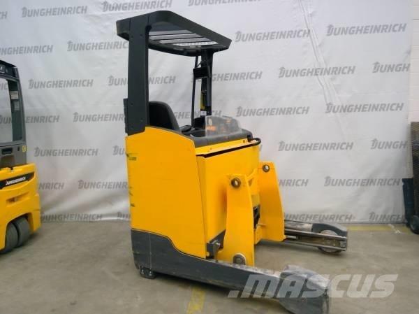 Jungheinrich ETV 214 Chariot à mât rétractable