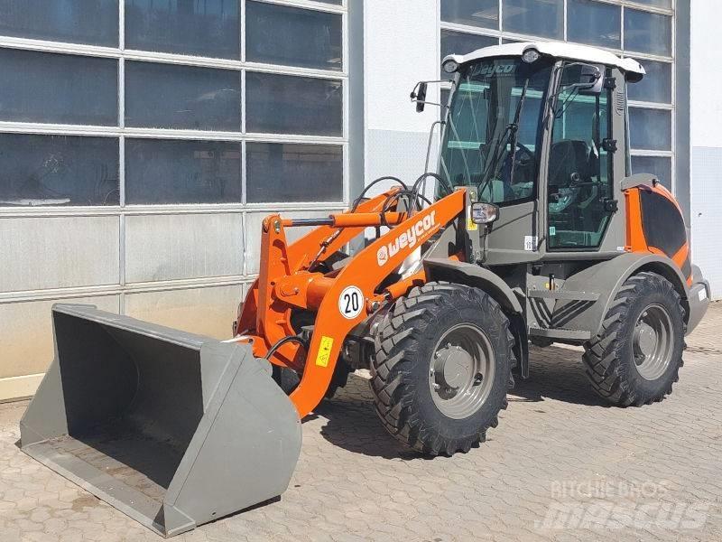 Atlas AR 420 Chargeuse sur pneus