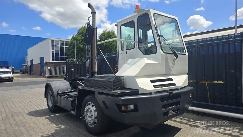 Terberg YT220 Tracteur de manœuvre