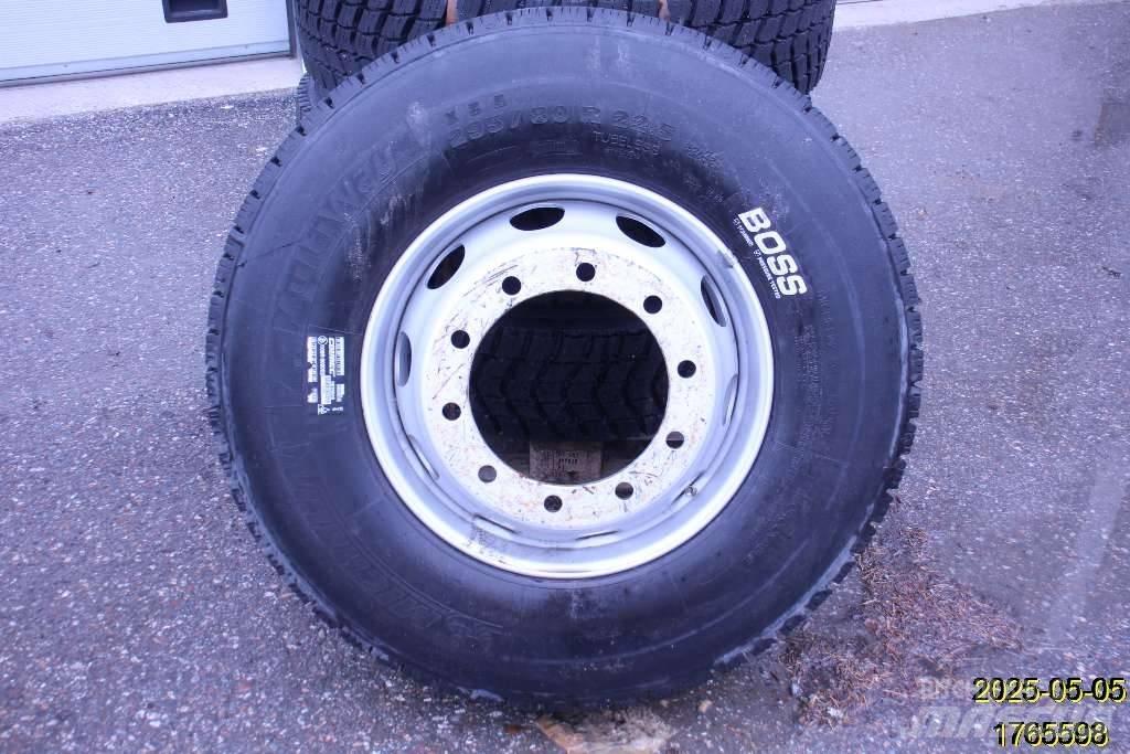 Volvo FM Pneus, roues et jantes