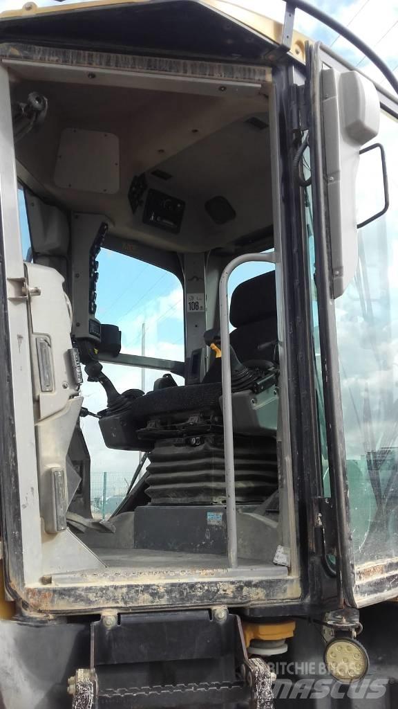 CAT 140 M Niveleuse