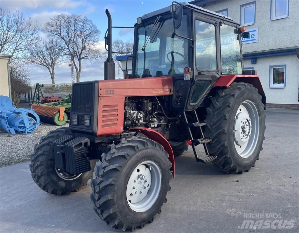 Belarus MTS 820 Tracteur