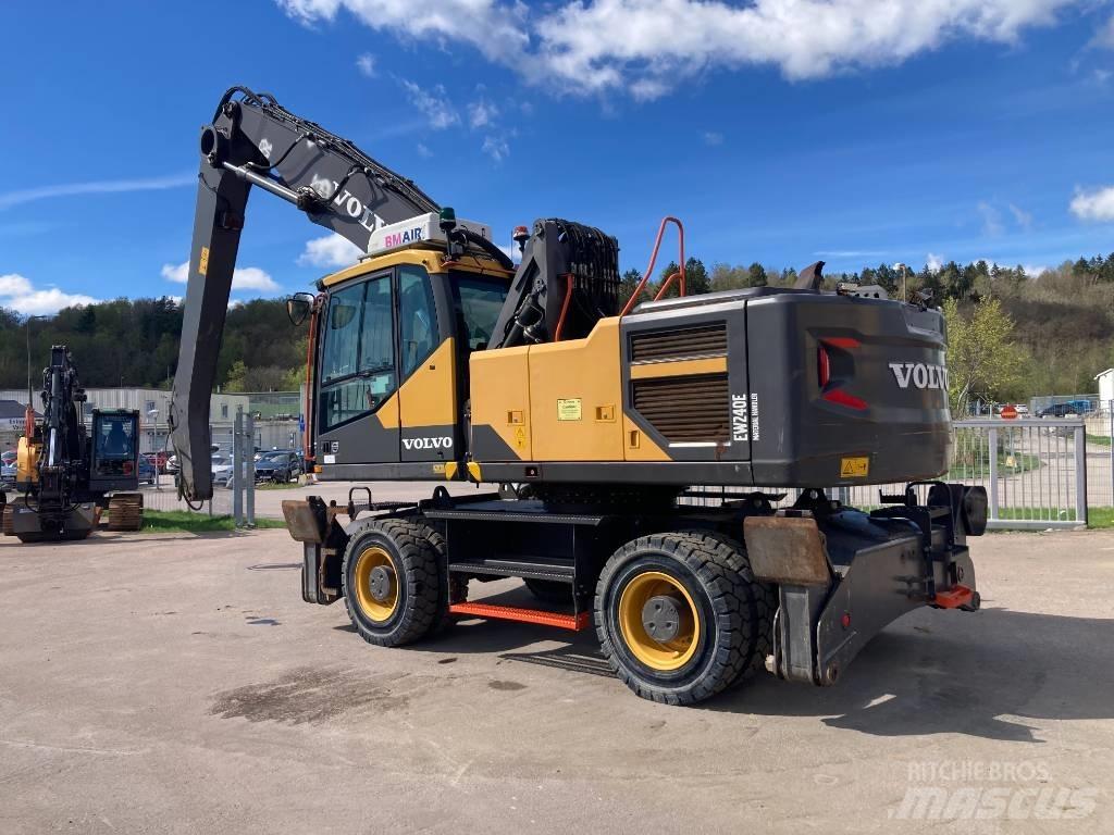 Volvo EW 240 E MH Pelle à déchets