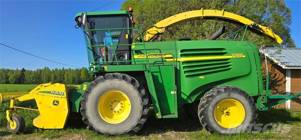 John Deere 7300 Ensileuse automotrice