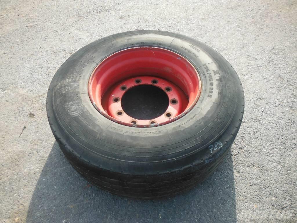Michelin 385/65R22.5 Pneus, roues et jantes