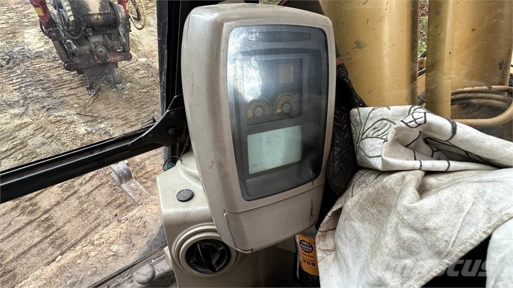 CAT 320C Pelle sur chenilles