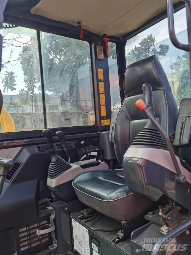 Komatsu PC 56 Mini pelle < 7t