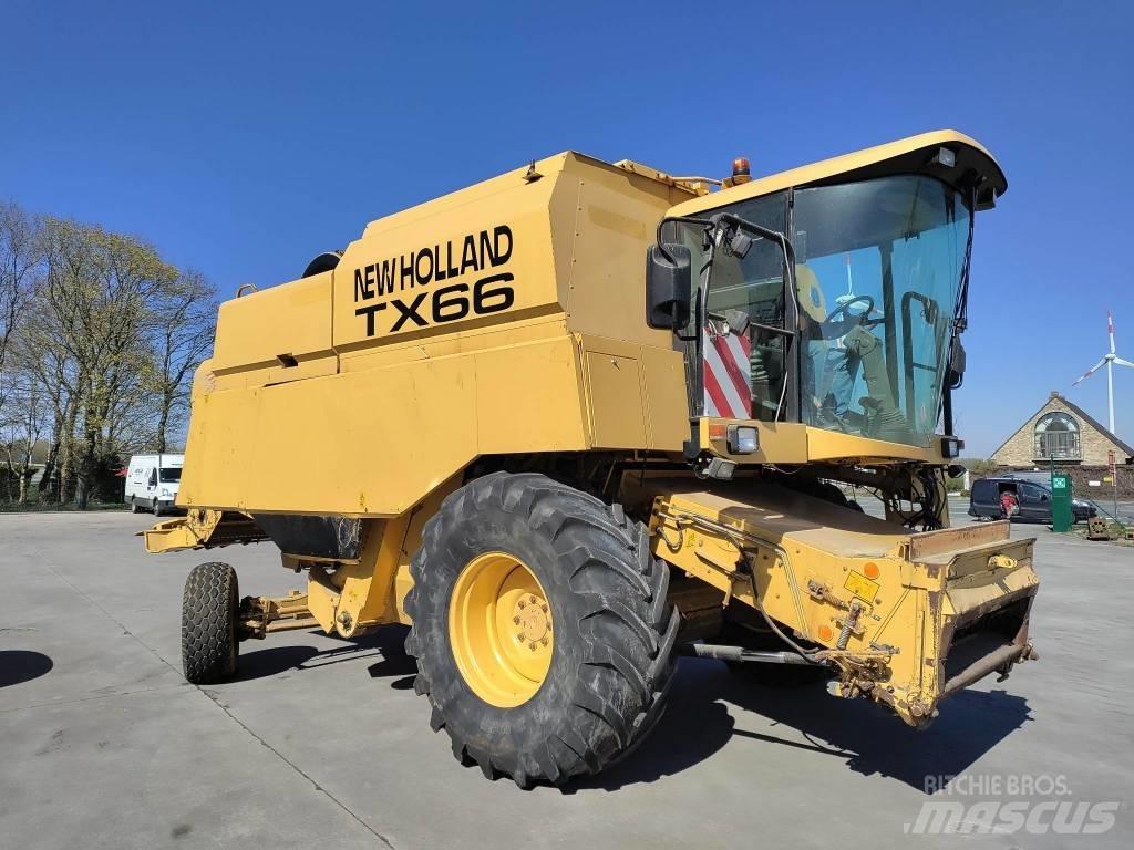 New Holland TX 66 Moissonneuse batteuse