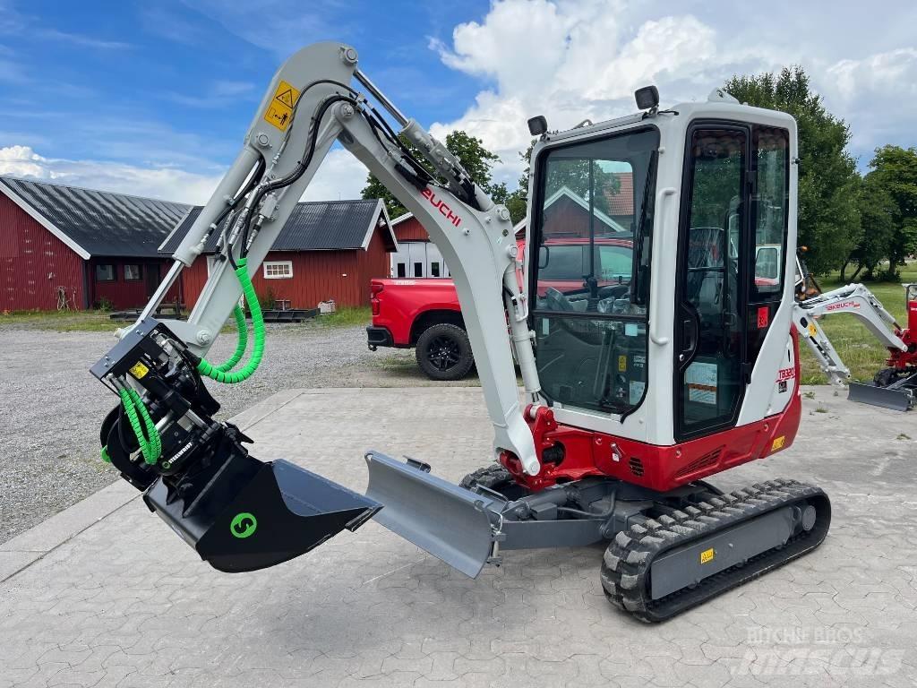 Takeuchi TB320 Mini pelle < 7t
