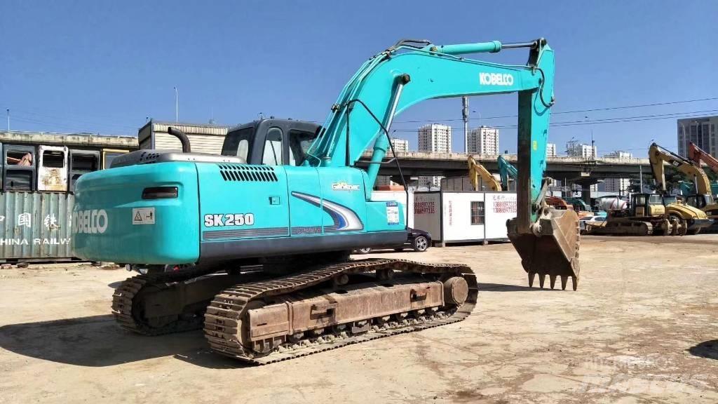 Kobelco SK 250-8 Pelle sur chenilles