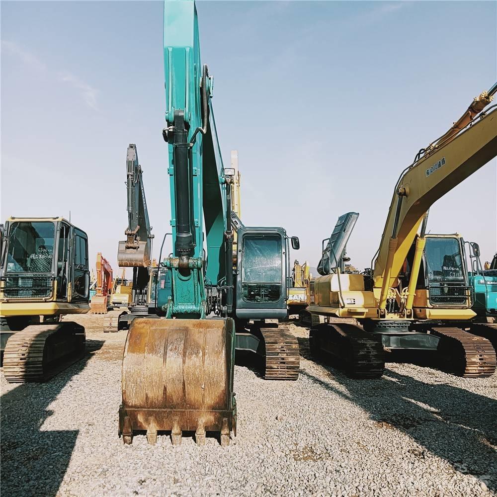 Kobelco SK 200D Pelle sur chenilles