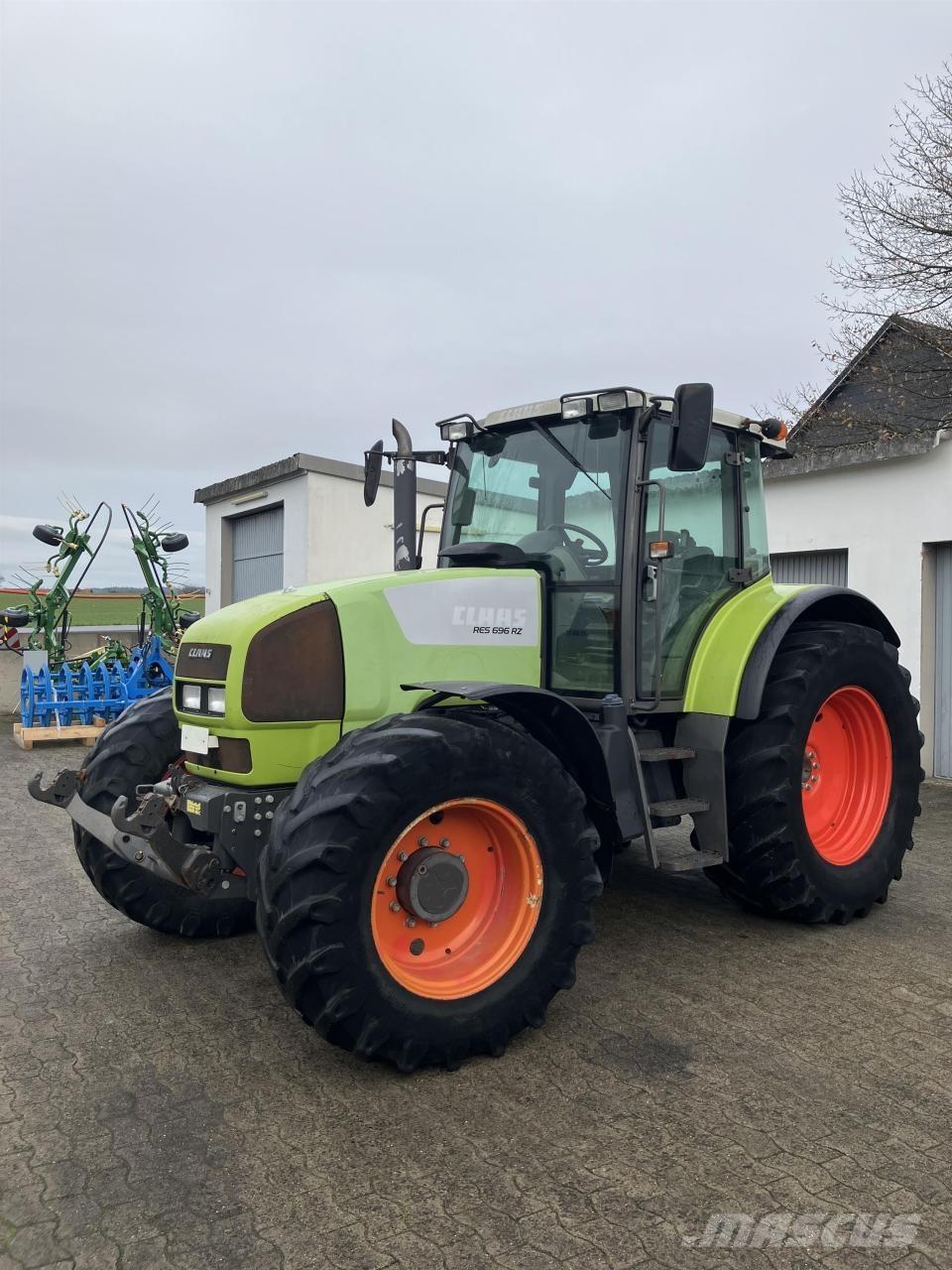 CLAAS Ares 696 RZ Tracteur