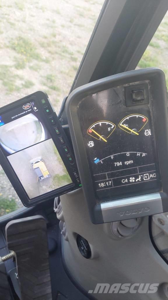 Volvo EC 220 DL Pelle sur chenilles