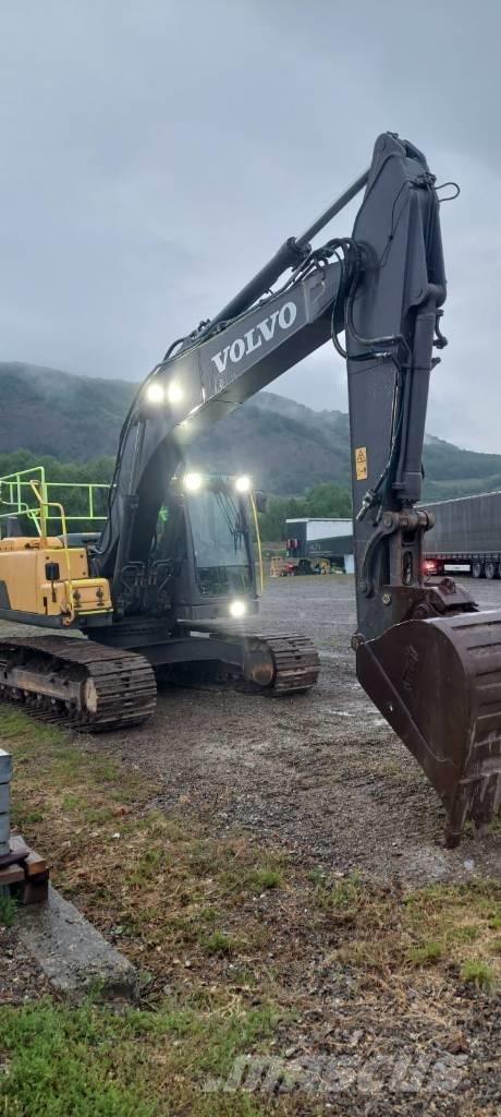 Volvo EC 220 DL Pelle sur chenilles