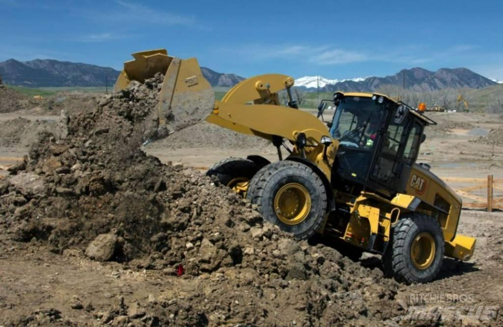 CAT 938 UTHYRES Chargeuse sur pneus