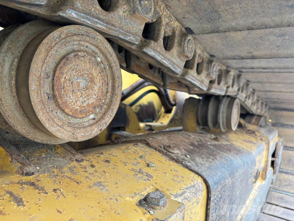 CAT D 6 K 2 LGP Bouteurs sur chenilles