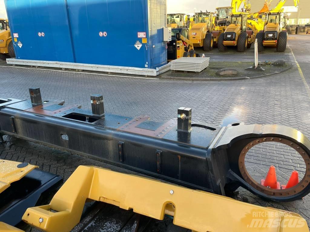 CAT 390 F L Châssis et suspension