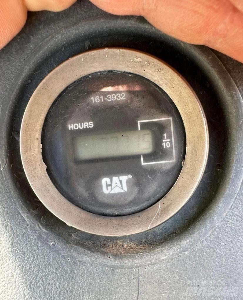 CAT 420 D Tractopelle