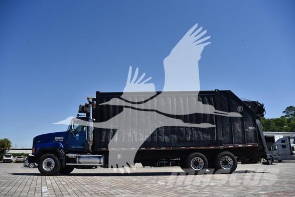 Mack CL733 Construction - Autres