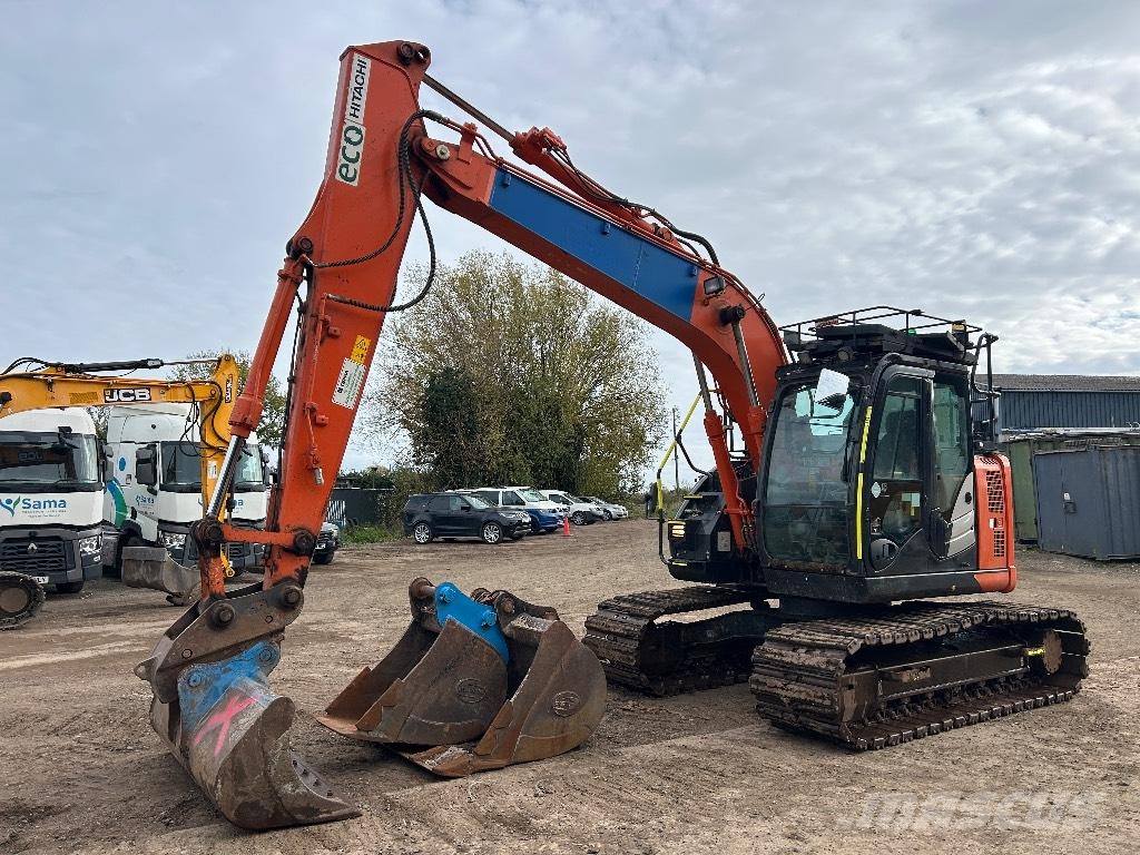 Hitachi ZX 135 US-6 Pelle sur chenilles
