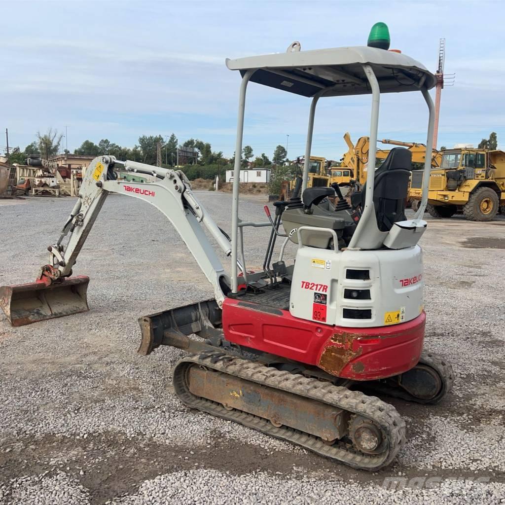 Takeuchi TB 217 R Mini pelle < 7t
