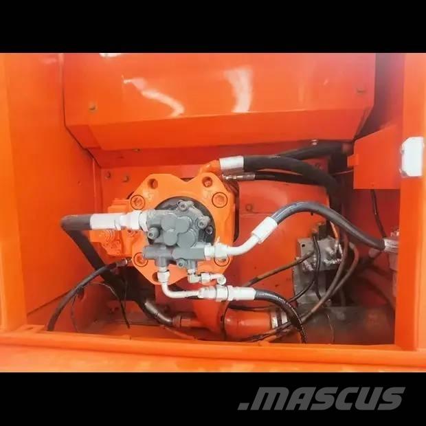 Doosan DX 225 LC Pelle sur chenilles