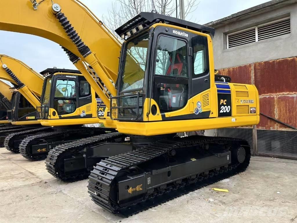 Komatsu 200 Pelle sur chenilles